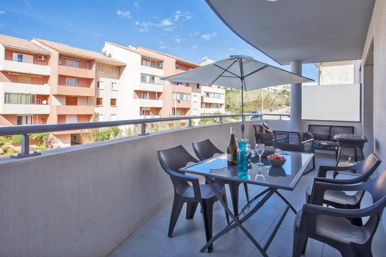 L'Orangeraie Calvi Centre A 300M De La Plage Et Du Port Parking Prive Bagian luar foto